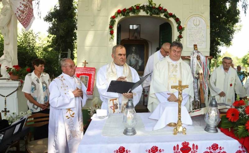 Révfalu_búcsú (9).jpg